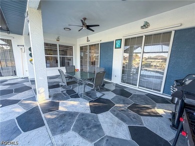 SW Cape Coral GULF ACCESS POOL Home. FULLY REMODELED 2179 sqft,3 - photo 13