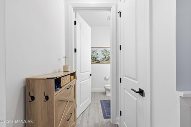 NEW LISTING, Executive-style luxury townhome in the Prestigious - photo 14