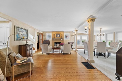Lake living starts here! Nestled in the heart of Delafield, this - photo 17