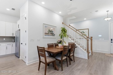 NEW LISTING, Executive-style luxury townhome in the Prestigious - photo 17