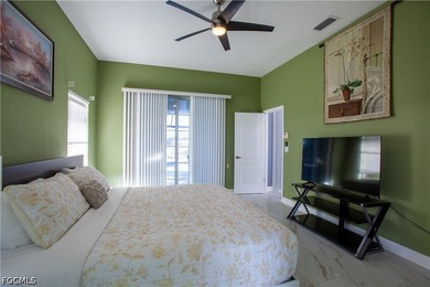 SW Cape Coral GULF ACCESS POOL Home. FULLY REMODELED 2179 sqft,3 - photo 30