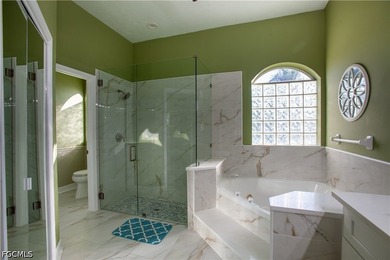 SW Cape Coral GULF ACCESS POOL Home. FULLY REMODELED 2179 sqft,3 - photo 32