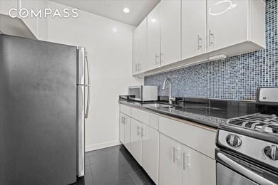 Move right into 1710 Carroll Street, Unit D4 a sun-filled - photo 4
