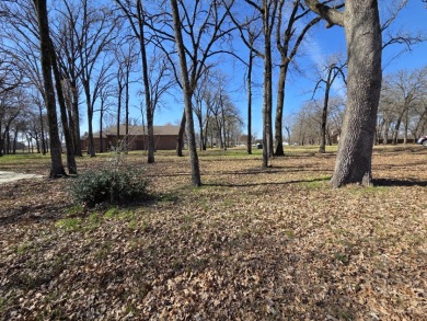 Beautiful waterfront lot with large trees - photo 24