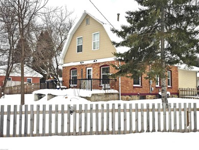 Lake Charlevoix Home Active Under Contract in East Jordan Michigan