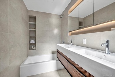 18 West 70 Street Apt 9H | New York, NY 10023 1 Bed 1,5 Baths in - photo 12