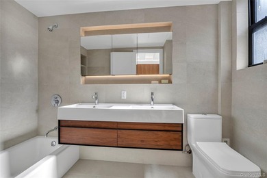 18 West 70 Street Apt 9H | New York, NY 10023 1 Bed 1,5 Baths in - photo 13