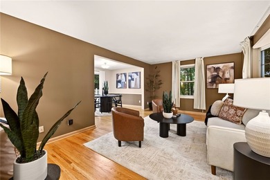 Welcome to 128 Cobblestone Drive! Nestled on a quiet cul-de-sac - photo 3