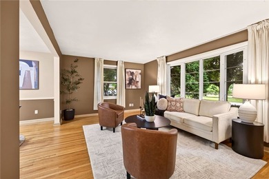 Welcome to 128 Cobblestone Drive! Nestled on a quiet cul-de-sac - photo 4