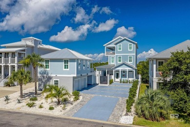 Experience the pinnacle of Gulf Coast luxury in this newly - photo 1