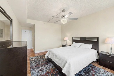 Prepare to be WOWED by this beautifully renovated one bedroom, 1 - photo 12