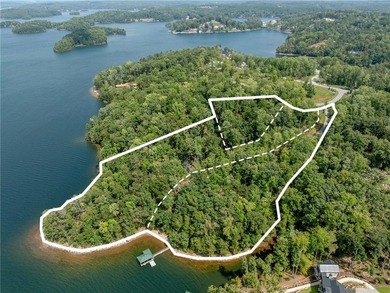 This exceptional and extraordinarily private homesite offering - photo 2