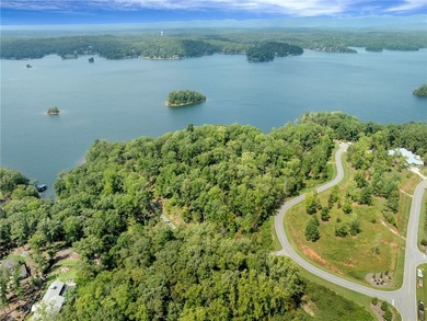 This exceptional and extraordinarily private homesite offering - photo 3