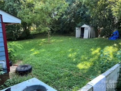 MAJOR PRICE DROP! Priced below the tax value to facilitate