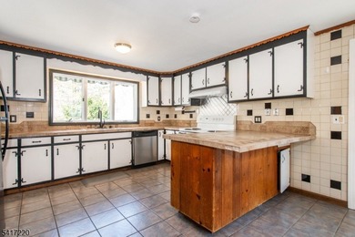Sprawling home on 5+ acres with incredible potential, offered at - photo 11
