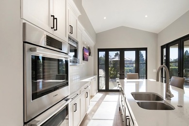 Totally renovated 3 bedroom 3 bath home in coveted Chukker Cove - photo 23