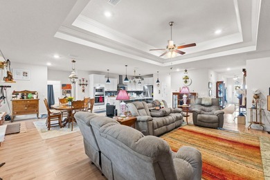 Welcome to this beautifully upgraded and well maintained home - photo 24
