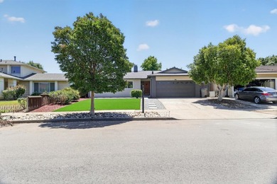 WELCOME HOME, FULLY REMODELED HOME in a Great Neighborhood .This - photo 36