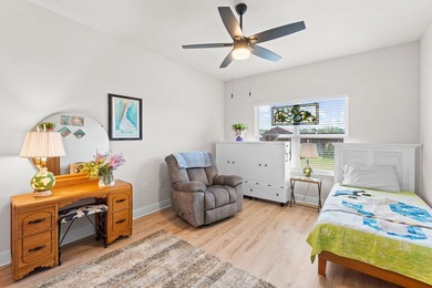Welcome to this beautifully upgraded and well maintained home - photo 38
