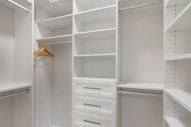 Totally renovated 3 bedroom 3 bath home in coveted Chukker Cove - photo 42