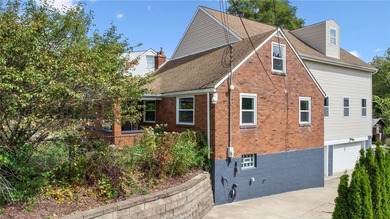 (private lake, pond, coastal) Home For Sale in N Versailles Pennsylvania