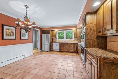 Welcome to this Stunning 4/5 Bedroom Single-Family Home at 30 - photo 14