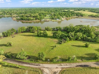 Lake Limestone Lot For Sale in Thornton Texas