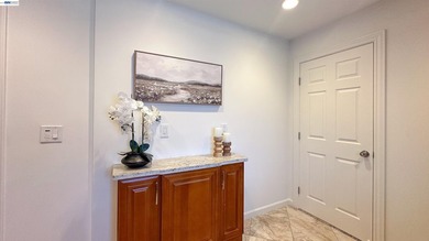 Come fall in love with 428 W Broadmoor Blvd, a charming 2 Bed 1 - photo 22