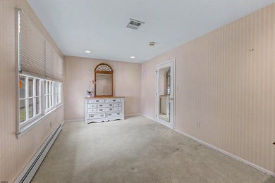 Welcome to this Stunning 4/5 Bedroom Single-Family Home at 30 - photo 22