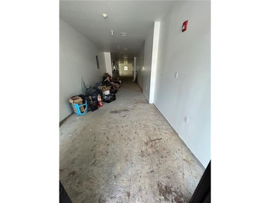 1350 Sq Ft Of Commercial Office Space On The First Floor And - photo 6