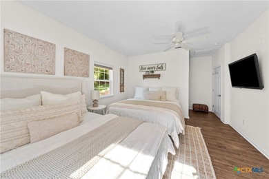 Stunning Lake Belton Retreat on just under 1 Acre Near Belton - photo 29