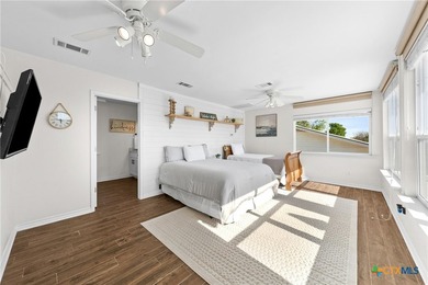 Stunning Lake Belton Retreat on just under 1 Acre Near Belton - photo 36