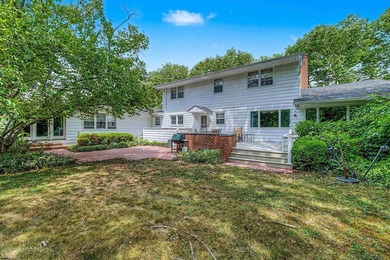 Welcome to this Stunning 4/5 Bedroom Single-Family Home at 30 - photo 42