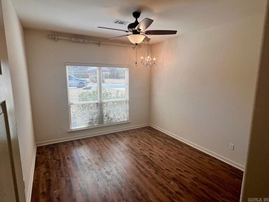 Come see this beautiful, move-in ready, one level home in the - photo 11