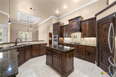 Stunning 4-Bedroom Home with Pool, Spa & Exceptional - photo 15