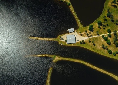 This 484+/- acre turnkey estate in Jones County is a rare find - photo 22