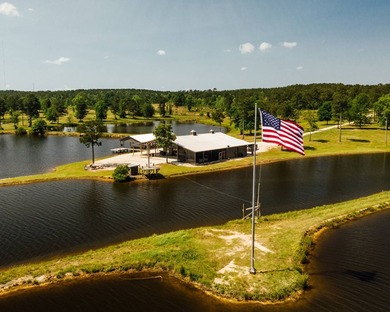 This 484+/- acre turnkey estate in Jones County is a rare find - photo 24