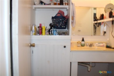 Ideal home for investors or first-time homebuyers, nestled in a - photo 6