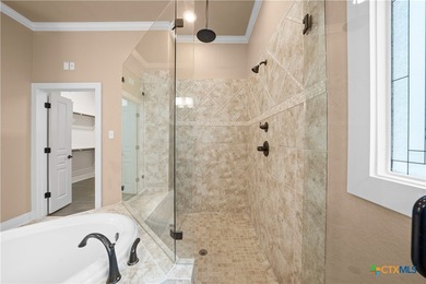 Stunning 4-Bedroom Home with Pool, Spa & Exceptional - photo 29