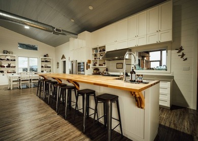 This 484+/- acre turnkey estate in Jones County is a rare find - photo 30
