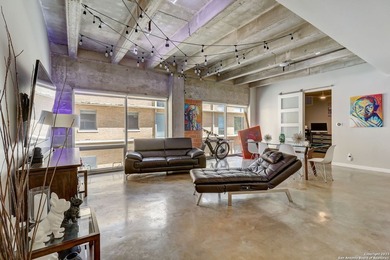Stunning modern/industrial 3-bedroom loft located at the St - photo 3