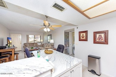 Beautifully updated Condo! From the flooring to the counter tops - photo 16