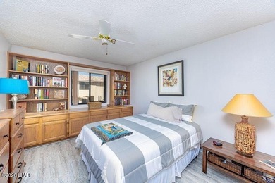 Beautifully updated Condo! From the flooring to the counter tops - photo 20