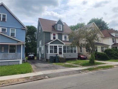 OWNER OCCUPY OR INVESTOR OPPORTUNITY... YOU DECIDE!!! Great - photo 1