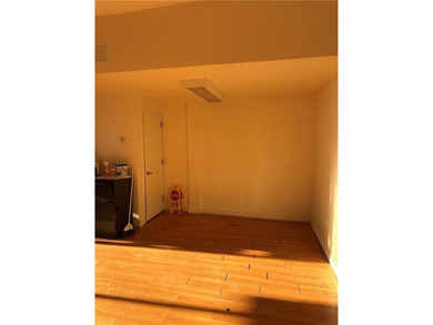 FULLY VACANT AND FULL POSSESSION, SOLD AS IS. Welcome to 3507 - photo 4
