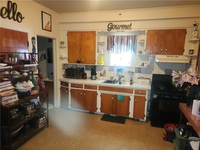 Investor Alert! Great opportunity to add a value-add property to - photo 4