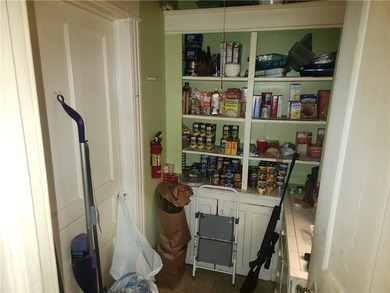 Investor Alert! Great opportunity to add a value-add property to - photo 6