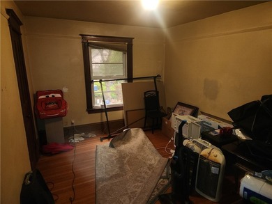 Investor Alert! Great opportunity to add a value-add property to - photo 9