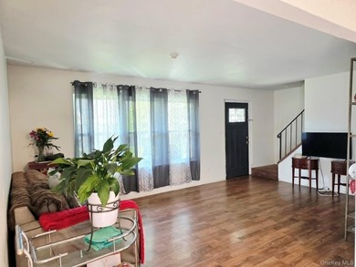 Great for First Time Home Buyer or for Investor looking for a - photo 3
