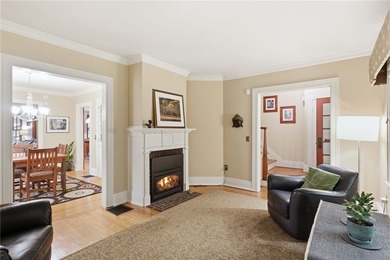 Set in the premier Cobbs Hill enclave, this move-in ready home - photo 7